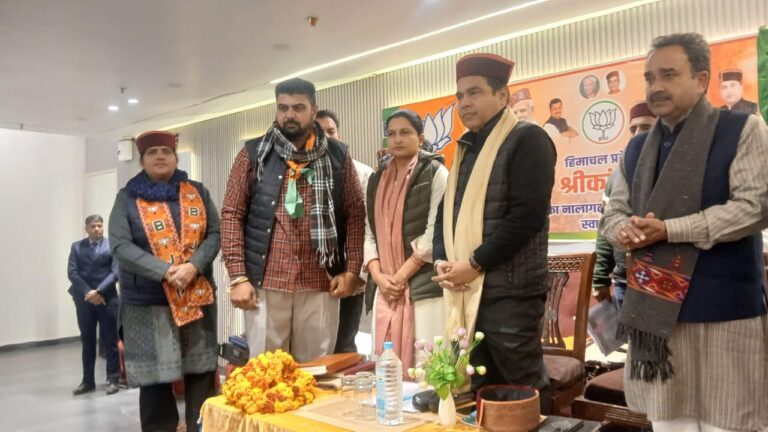 कांग्रेस की 10 गारंटियां निकलीं जुमला, हिमाचल की जनता आज भी ठगी हुई महसूस कर रही : श्रीकांत शर्मा