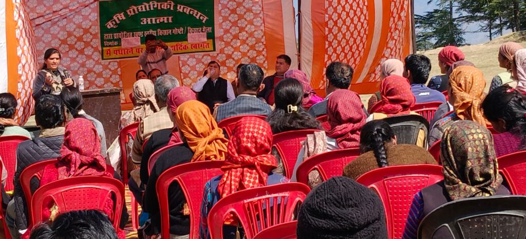 करसोग के सेरी बंगलो में किसान गोष्ठी, प्राकृतिक खेती की ओर बढ़े 100 किसान