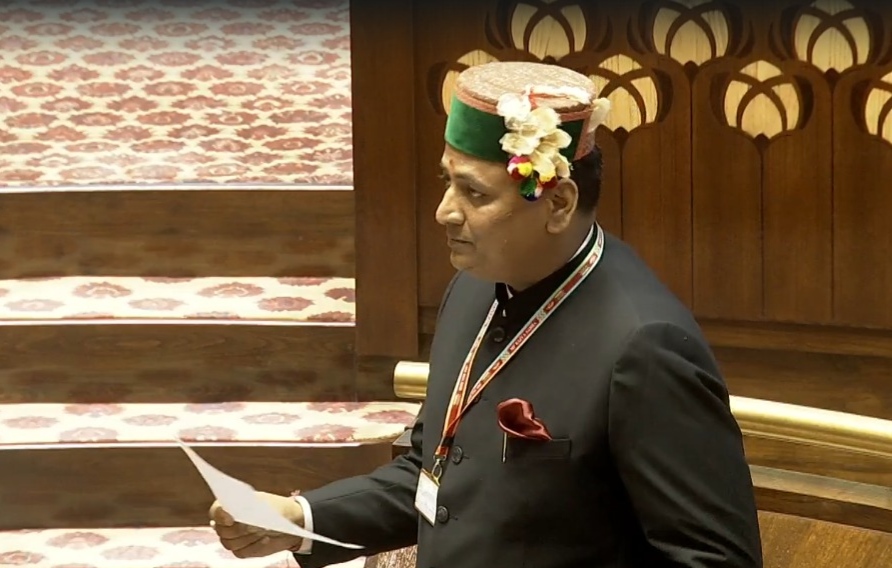 राज्यसभा में गूंजी हिमाचल की आवाज: अनुराग शर्मा ने ली शपथ, विकास का लिया संकल्प